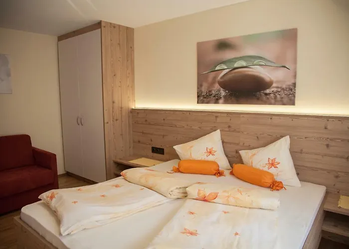 Haus Madeleine * Нойштифт-им-Штубайталь