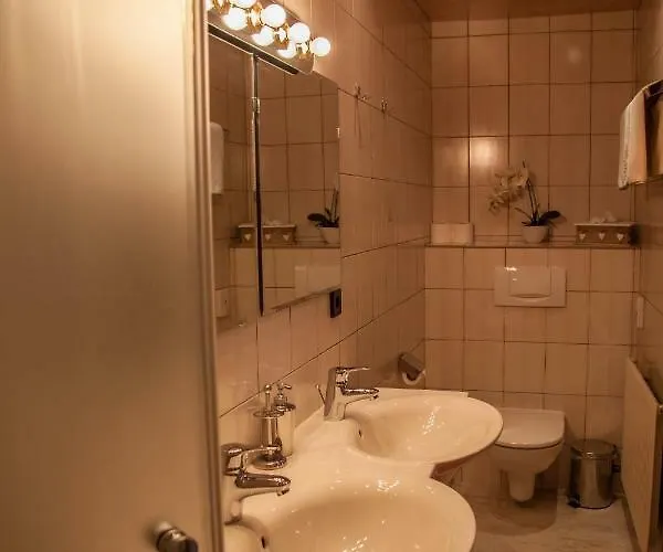 Haus Madeleine Апартаменты *